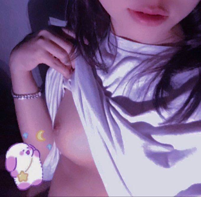 thanh_yen2002's tweet photo. Đêm lên nèeee https://t.co/hPsSjyYc2u