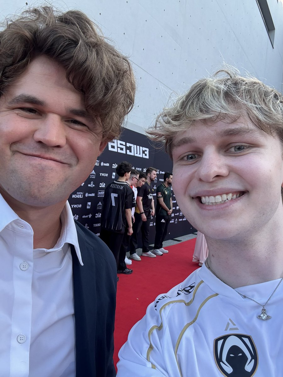 benjyfishy's tweet photo. met my goat 🥹 https://t.co/i2Lka50maV