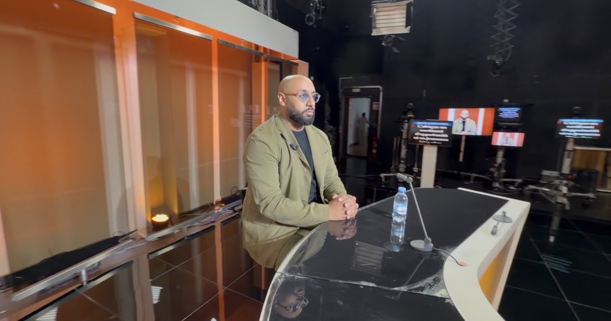 AnnajahFaouzi's tweet photo. Tanger 🇲🇦- Siège de la chaîne @Medi1TV 

3 ans après avoir été reçu par Sa Majesté le Roi Mohammed VI, retour sur les avancées et défis de NamX .

Tournage de l’émission MediUp sur la chaîne marocaine Med1TV, interview TV et radio.

L’émission sera diffusée ce vendredi 10 juillet à 16h30 (heure Maroc) et rediffusion jusqu’au dimanche 12 Juillet.

L’ensemble de l’industrie est en train de vivre un basculement historique et NamX s’adapte pour prendre une position stratégique unique.

Les sujets abordés, la délivrance du brevet, le développement industriel, les investissements, l’ouverture du capital et l’évolution du marché électrique/hydrogène.

#namx #huv #maroc #industrie #automobile #europe #chine #invest #ev #hydrogen