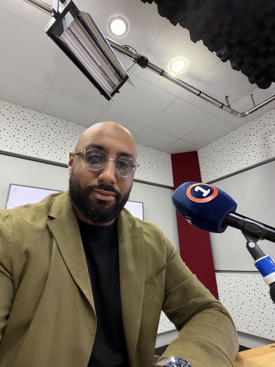 AnnajahFaouzi's tweet photo. Tanger 🇲🇦- Siège de la chaîne @Medi1TV 

3 ans après avoir été reçu par Sa Majesté le Roi Mohammed VI, retour sur les avancées et défis de NamX .

Tournage de l’émission MediUp sur la chaîne marocaine Med1TV, interview TV et radio.

L’émission sera diffusée ce vendredi 10 juillet à 16h30 (heure Maroc) et rediffusion jusqu’au dimanche 12 Juillet.

L’ensemble de l’industrie est en train de vivre un basculement historique et NamX s’adapte pour prendre une position stratégique unique.

Les sujets abordés, la délivrance du brevet, le développement industriel, les investissements, l’ouverture du capital et l’évolution du marché électrique/hydrogène.

#namx #huv #maroc #industrie #automobile #europe #chine #invest #ev #hydrogen