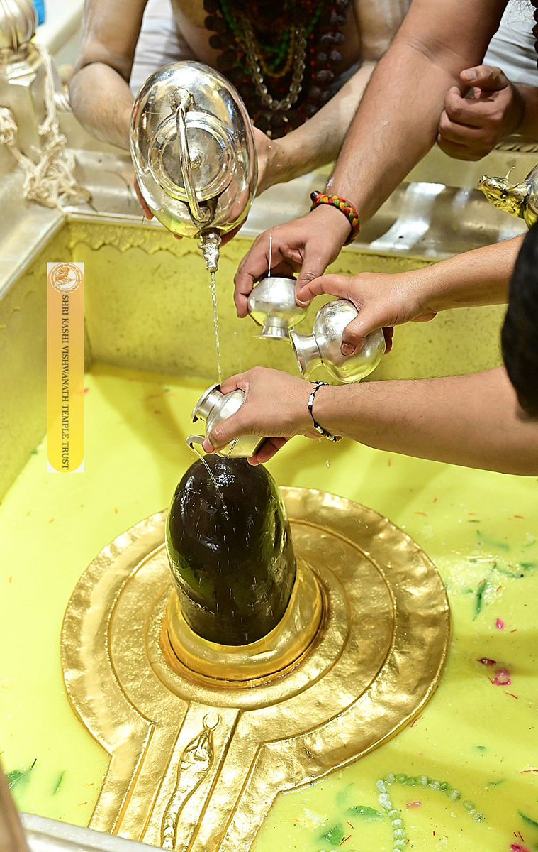 ShriVishwanath's tweet photo. श्री काशी विश्वनाथ जी की सप्तऋषि आरती I
#kashivishwanath #kashi #hindu #sanatandharmaहमारे https://t.co/7dZNK5dl4y