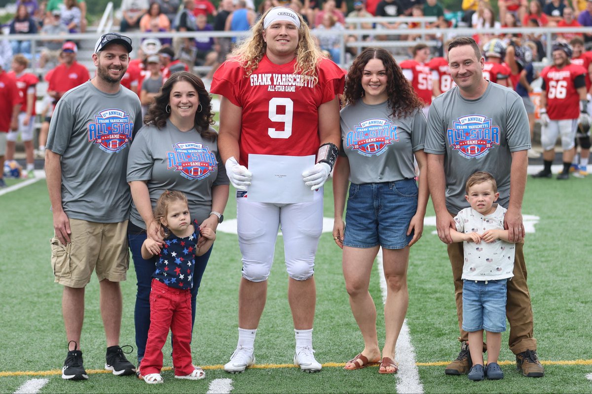 FrankVarischet1's tweet photo. Congratulations to Hayden Hindman of Central Clarion, the recipient of the Clyde, Ferraro &amp; Co. Scholarship at the 11th Annual Frank Varischetti All-Star Game. Hayden will study Business at Slippery Rock University.
 
Photo courtesy of Zak Lantz/The Courier Express https://t.co/zipRFZzJ4s