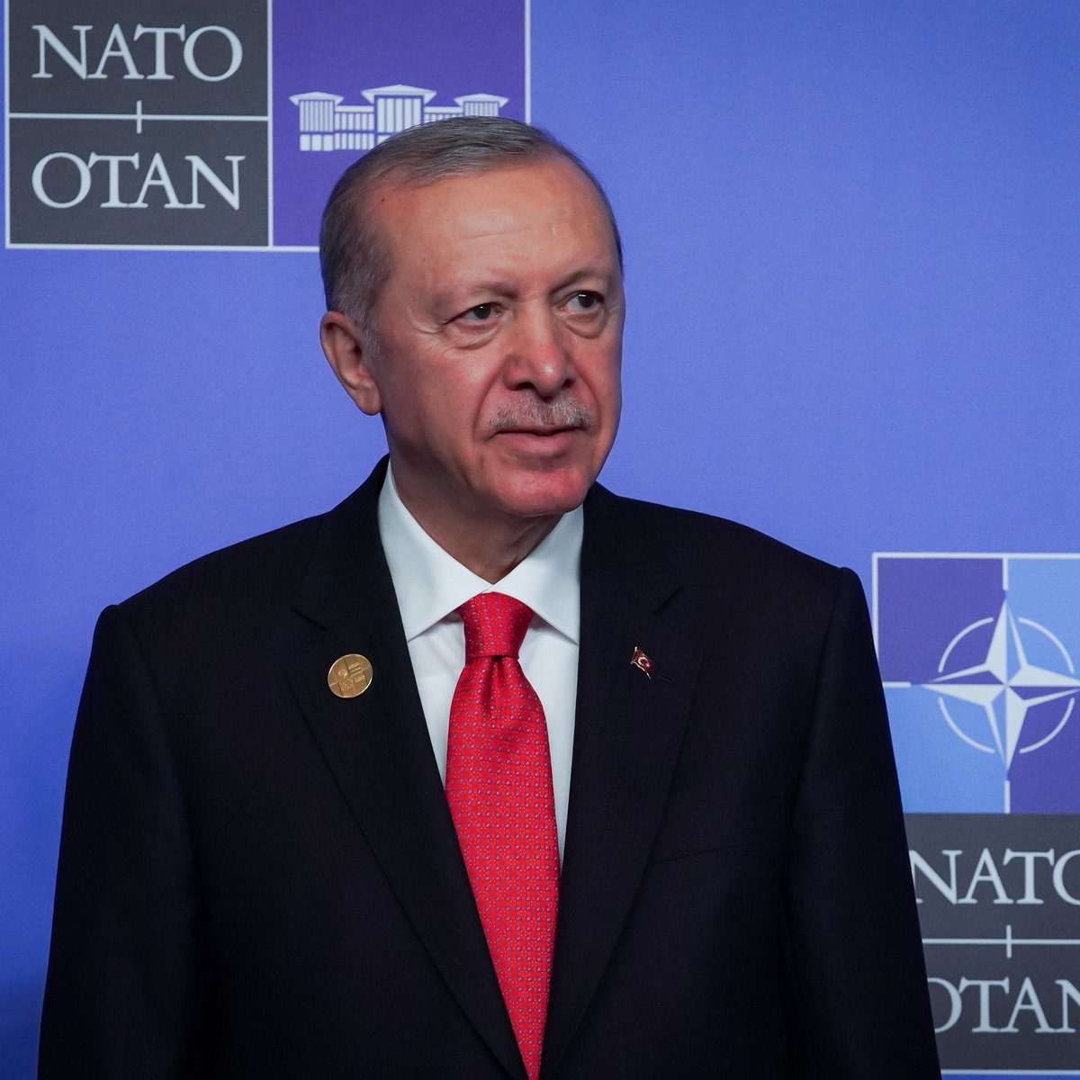 BitigHaber's tweet photo. Cumhurbaşkanı Erdoğan:   

- Mehter takımından bütün liderler övgüyle bahsetti. 

 - 'Gerçekten muhteşemdi' dediler. 

 - Bazıları, 'Biz yeniçerilerinizi tanırız' dedi.

Yago Sörloth Karısı Admira Wacker Mason Greenwood #bist100 ABD Başkanı Trump NATO Ankara Zirvesi Çankaya Köşkü'nde Greenwood Fenerbahçe NATO Zirvesi'nde #sonuç #HasretBitsinReisGelsin