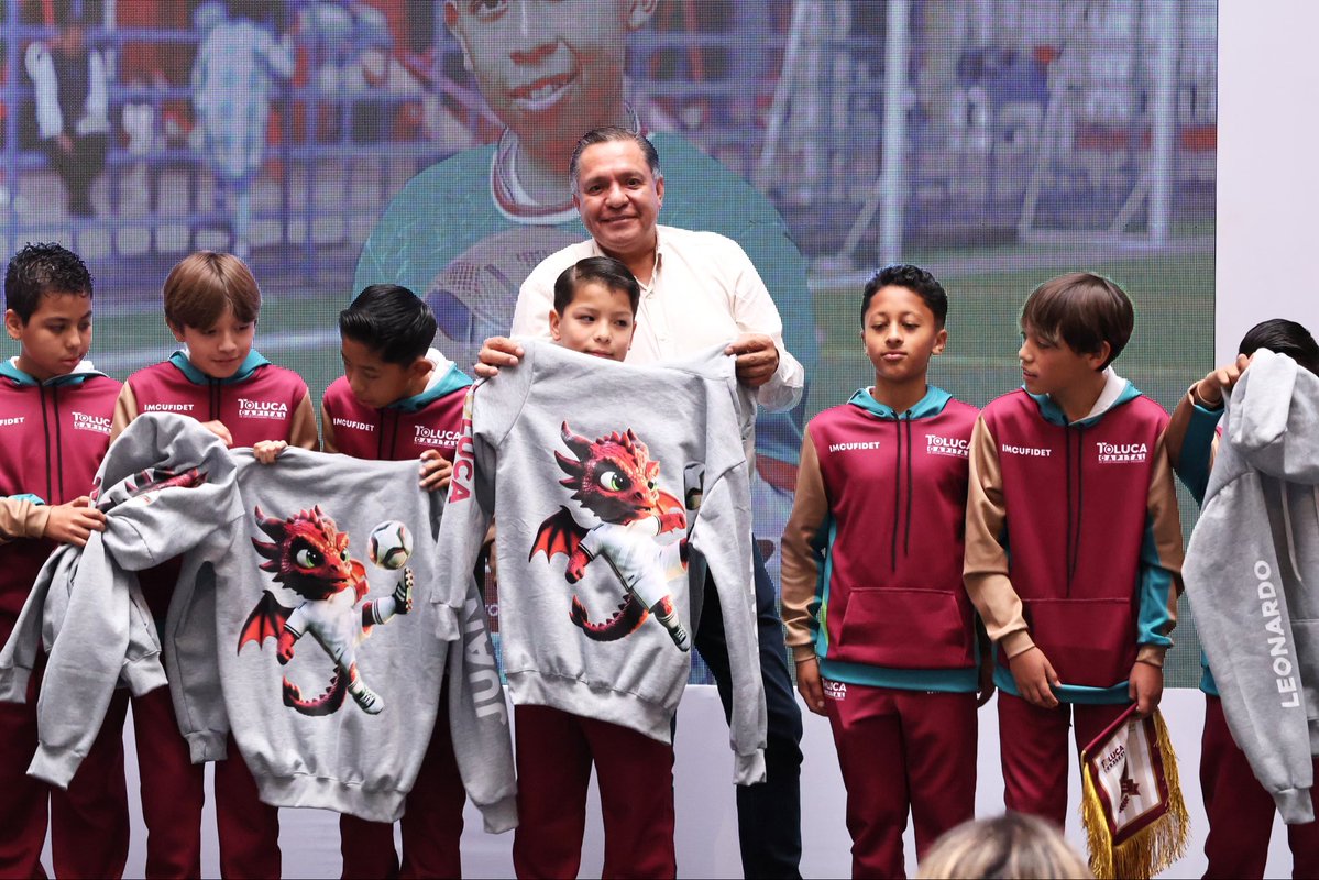 rimoba's tweet photo. El talento de #Toluca cruza fronteras. ⚽🇲🇽🇯🇵

Hoy en #LaToluqueña abanderamos con mucho orgullo a la selección infantil que representará a nuestra ciudad y a México en el Torneo Internacional de Futbol de Ciudades Hermanas 2026, en Saitama, #Japón. https://t.co/8IASXJrTah