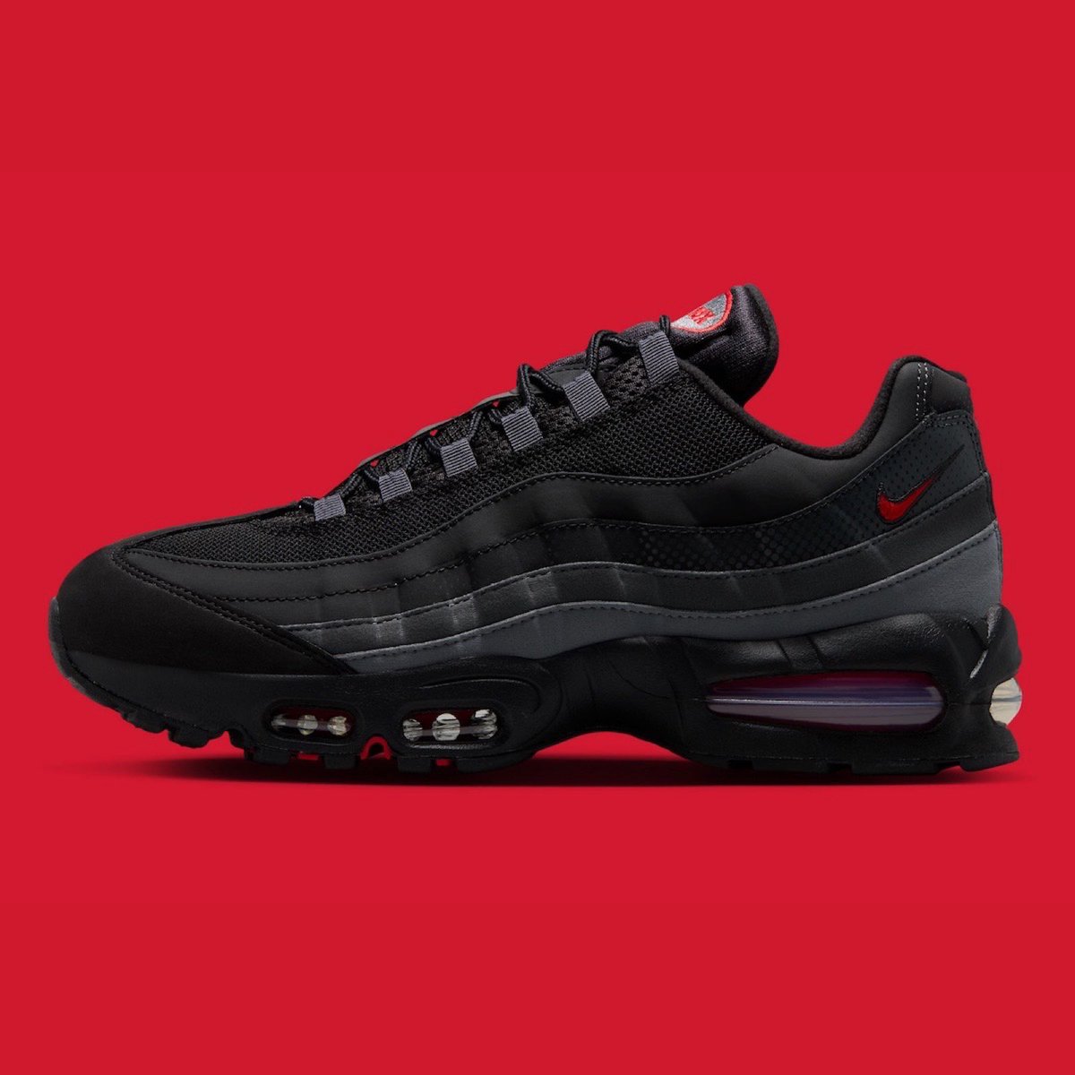 SBDetroit's tweet photo. New Air Max 95s 🖤❤️

DETAILS:  https://t.co/Rq4UA9DN4R https://t.co/3D6FQdfbyp