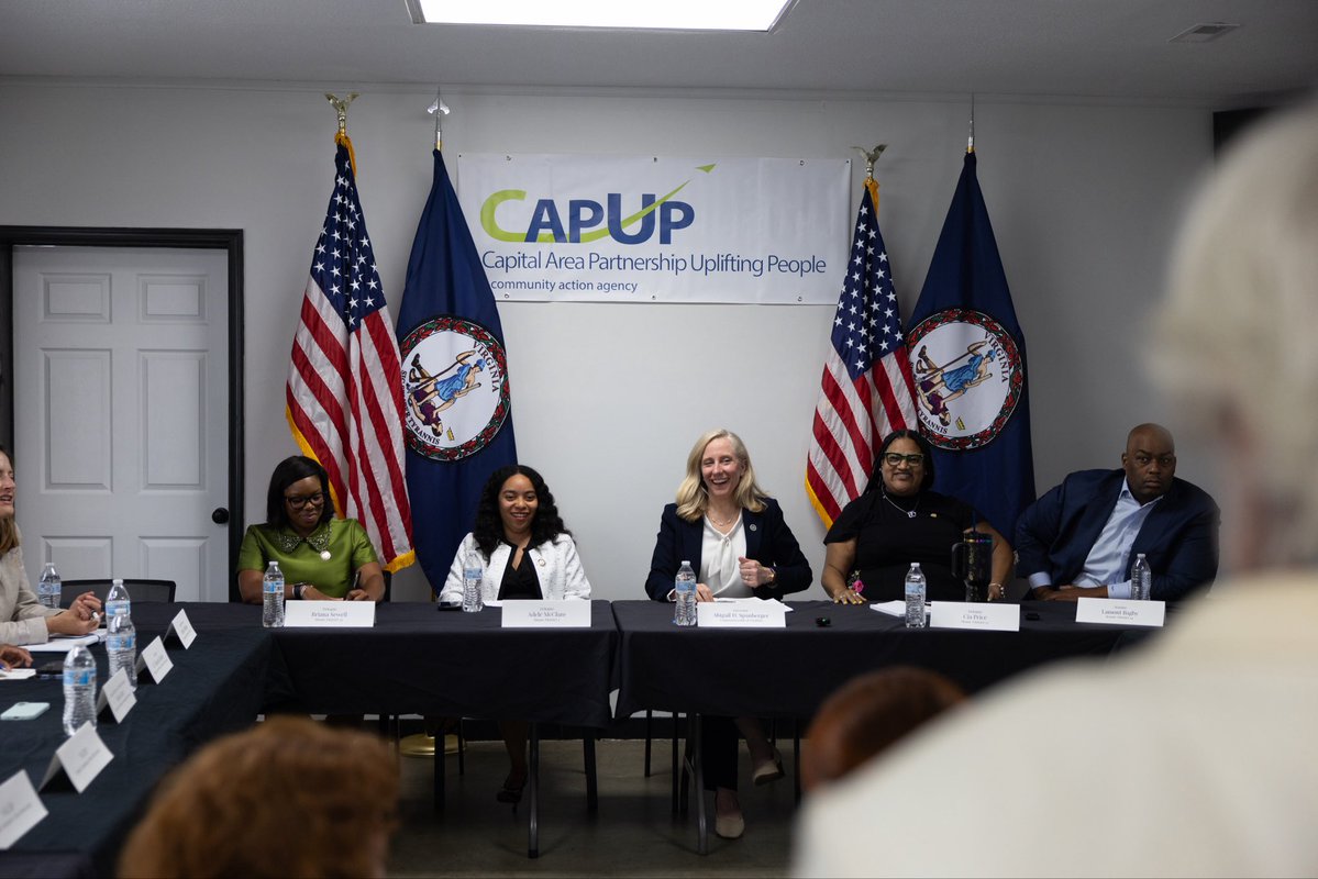 AdeleMcClure_'s tweet photo. Yesterday, I joined several colleagues at @GovernorVA Tenant Protection Roundtable. We discussed the tenant protection laws Dems passed this year, including 4 of my bills (HB329/HB527/HB834/HB837). We must listen to tenants and communities as we work to keep families housed. https://t.co/EaWiwdQJCs