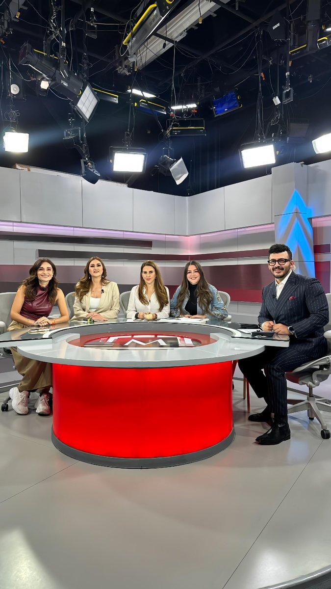sasildeleon's tweet photo. En la mesa de debate de Milenio dejé claro que la soberanía debe defenderse y que, lejos de colores partidistas, debemos cerrar filas ante cualquier acción que transgreda nuestro derecho a la libre determinación de los pueblos. https://t.co/o2sLMtRksO
