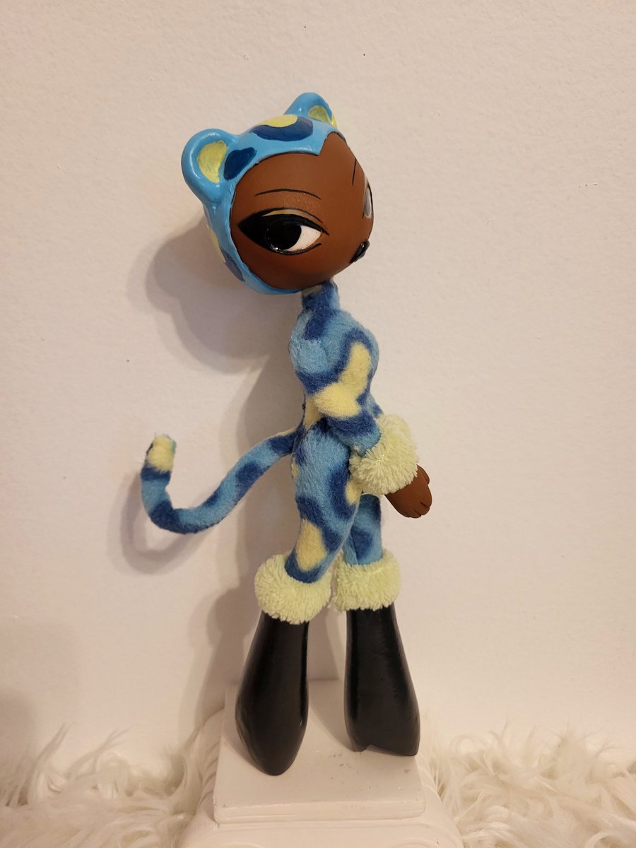 strangegutz's tweet photo. Little Menaces - Electric Leopard
OOAK handmade art doll https://t.co/wEqoU4vJKn