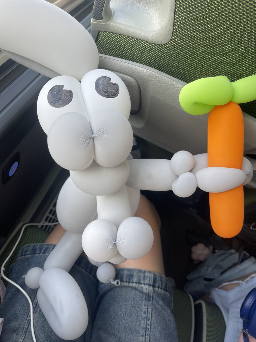 celsiusism's tweet photo. Day 3: All of my classmates are judging me for the condition the balloon bunny is currently in. He's biologically built to lose some limbs. There is no problem. https://t.co/BkwOjzTlmv