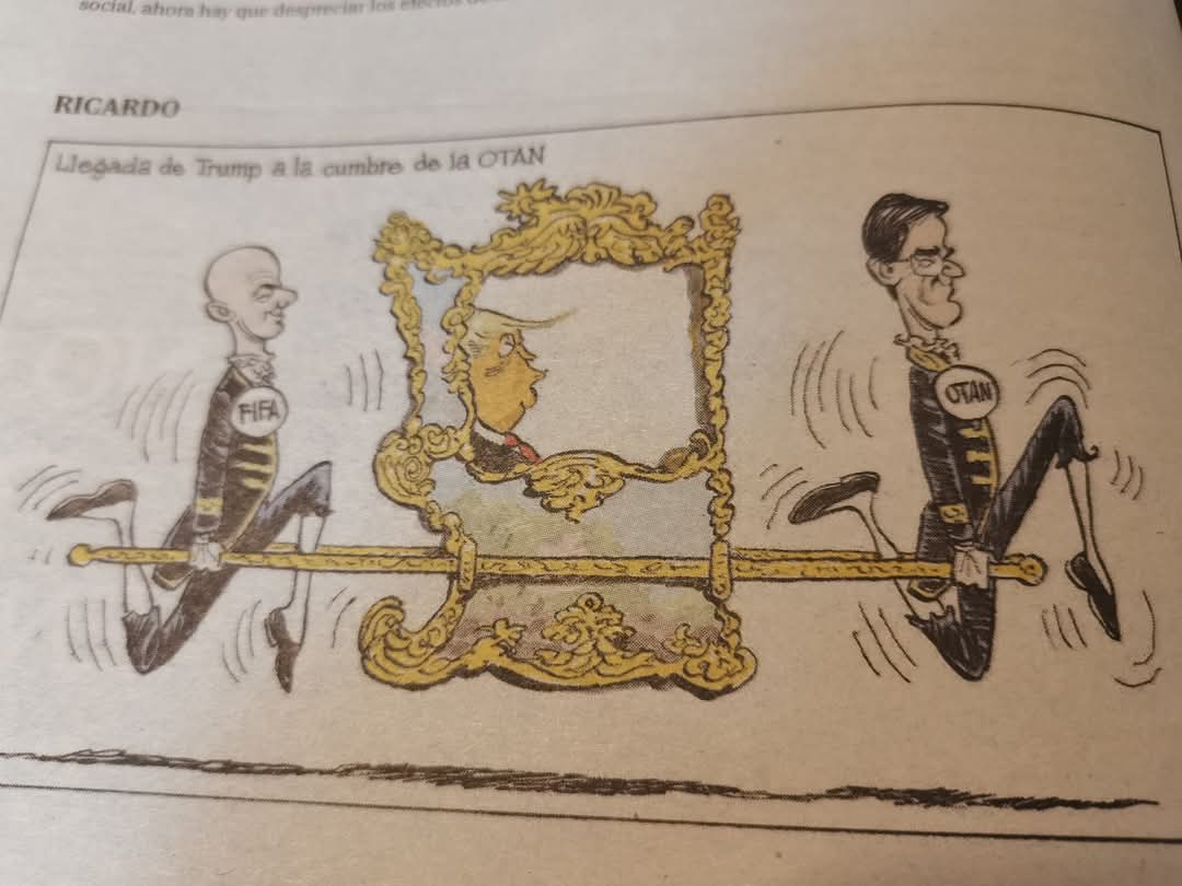 Rafkkaga's tweet photo. @oscar_puente_ El cheeto rey y sus palanganeros. O es así o no hay tu tía con ese FASCISTA. Alandete es su palmero. https://t.co/weJYs93qk6
