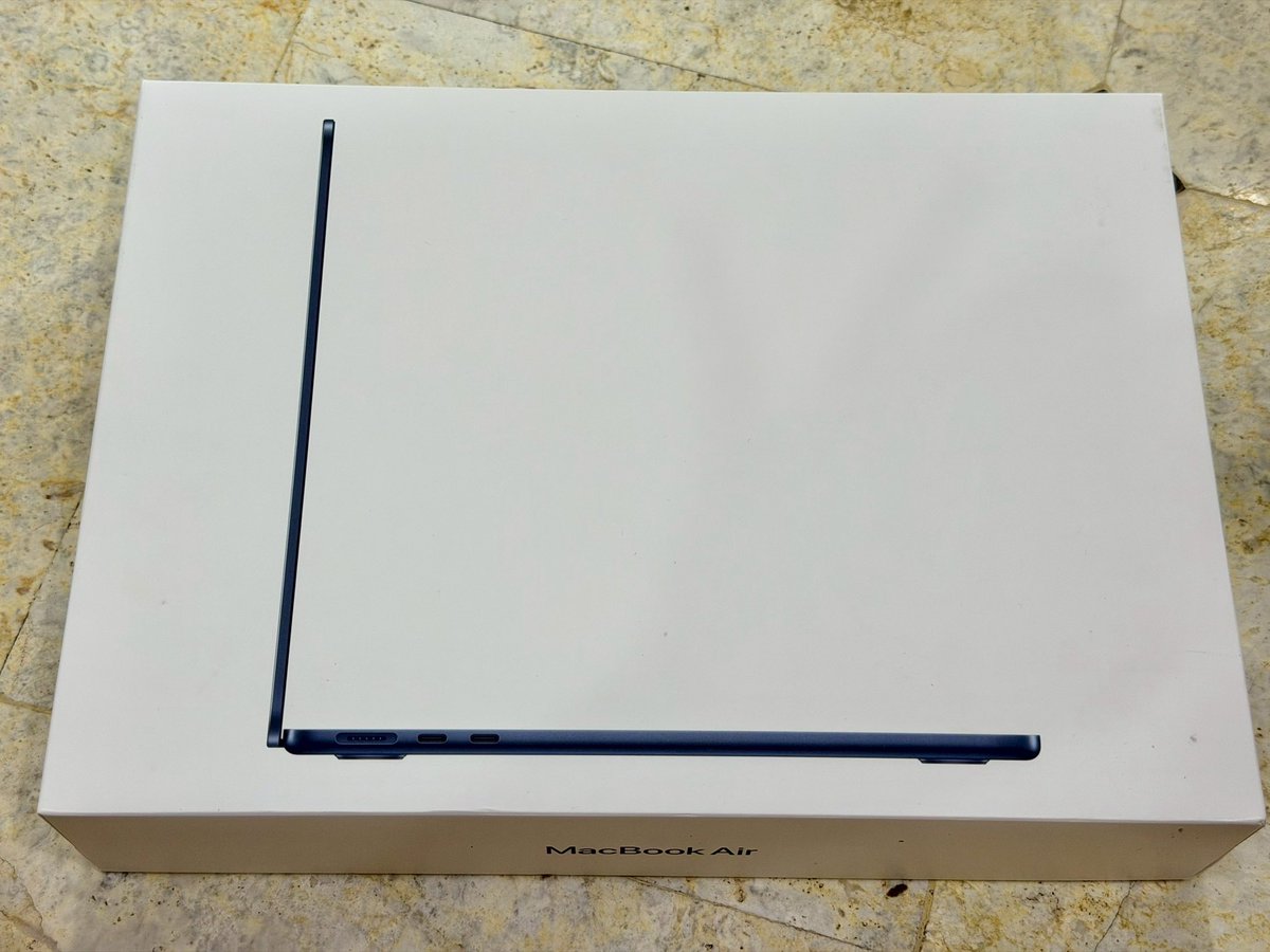LLLLLLL2001's tweet photo. MacBook Air 13” M5 32/4TB TH 
*มือ 1 ไม่แกะกล่อง ถูกกว่าช็อปหลายหมื่น 
• ราคา : 100,900.-บาท
• ประกันศูนย์ : 1 ปีเต็มยังไม่เริ่มเดิน
• เครื่องมือหนึ่งไม่แกะกล่อง

📌นัดรับพระราม 5 (ขายสด)

#macbookมือสอง #ส่งต่อMacBook #โน๊ตบุ๊คมือสอง #ส่งต่อMacBookมือสอง #ส่งต่อโน๊ตบุ๊ค https://t.co/yLfukCJQkr