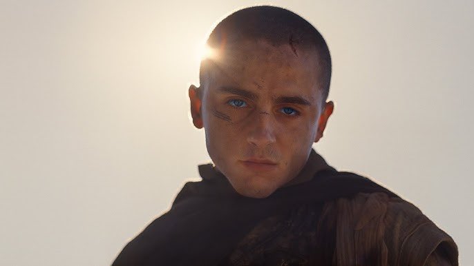 AyCarlosCamacho's tweet photo. Acabo de ver los primeros minutos de Dune: Parte Tres. Es una escena de guerra al nivel de Rescatando al Soldado Ryan y MEJOR que cualquier secuencia de acción que se haya filmado desde entonces. ¿Qué carajos hiciste, Denis Villeneuve? La saga más impresionante de la década. https://t.co/4oLkQFVmwa