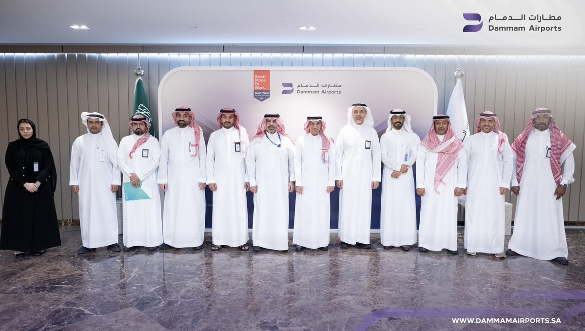 مطارات الدمام tweet media