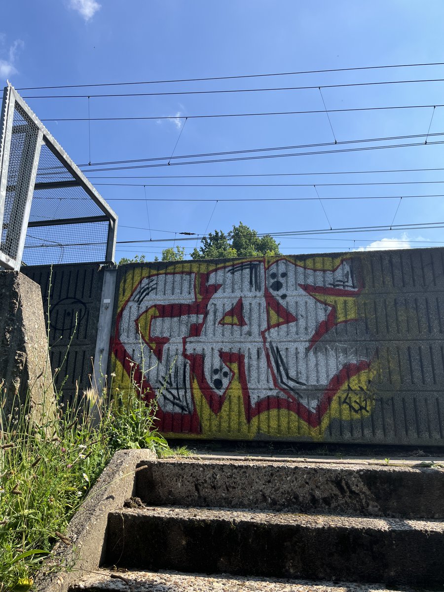Worp79's tweet photo. Streetart https://t.co/zALLsDHOqA