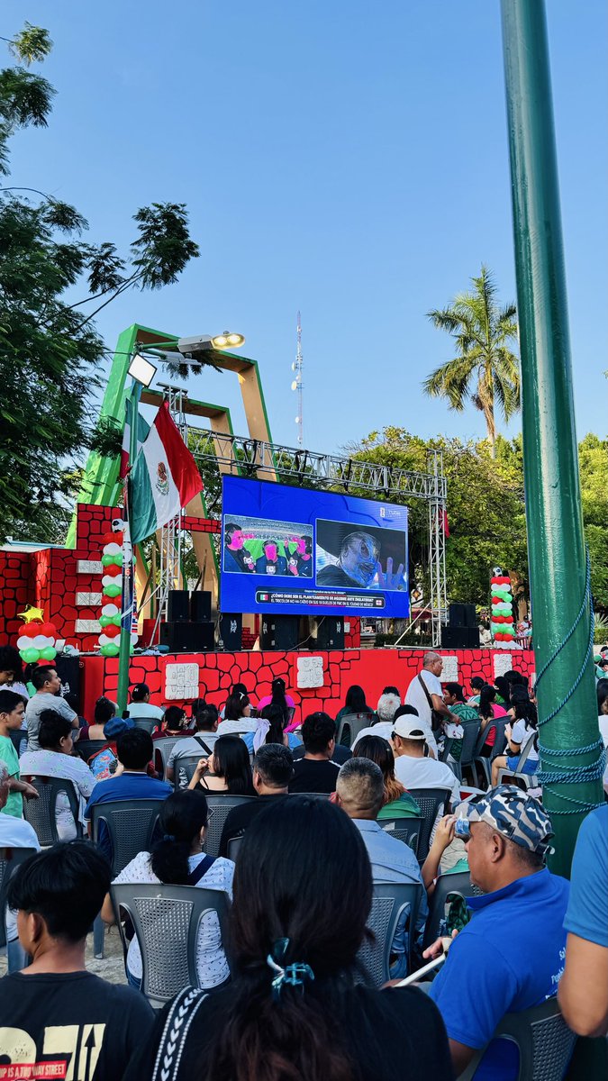 FiestaClubDj's tweet photo. ¡La pasión por la Selección se vive en todo el municipio. Gracias por permitirnos unir a las familias con imagen 📸📸

- *Bajadas Grandes*
- *Río Chancalá*
- *Palenque*
- *La Libertad*

#SelecciónMexicana #PantallasLED #FútbolEnTuComunidad #PalenqueChiapas
@destacar https://t.co/qb6sDWYaxy