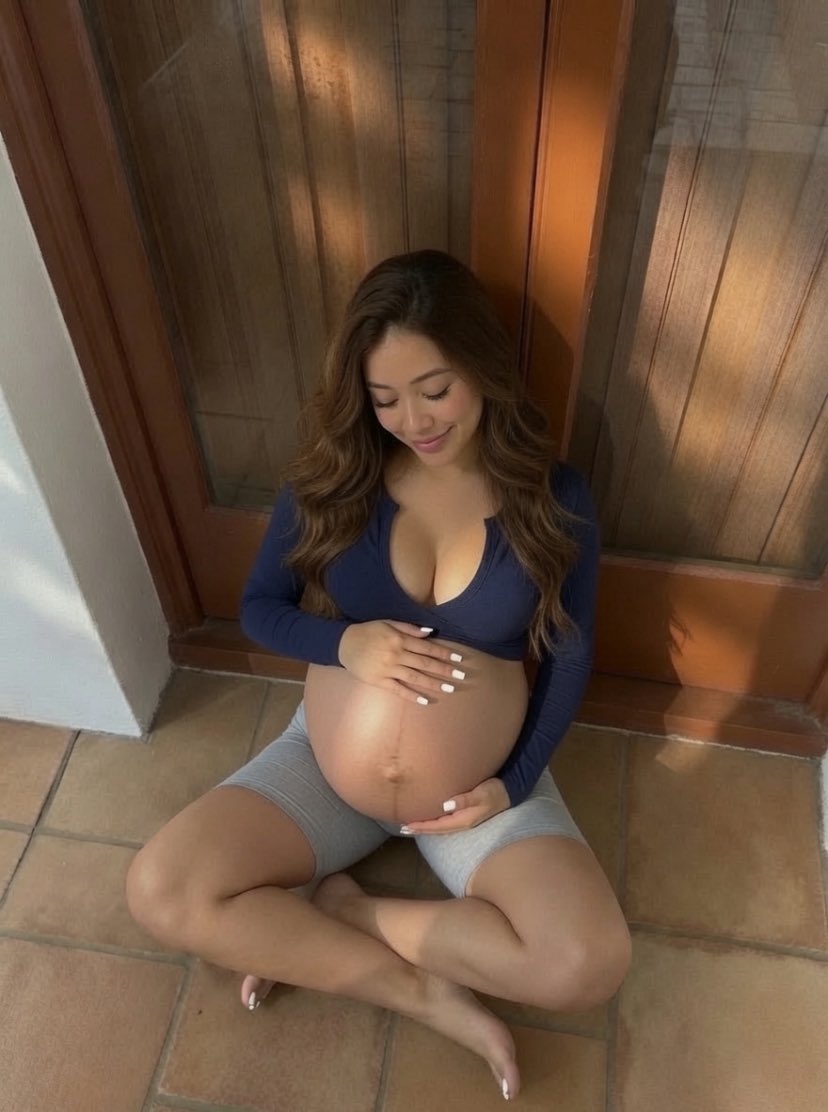 Mxria72's tweet photo. When a fan said he wants to give you a baby but he gives you two instead 😝 https://t.co/fcImzPtUhw