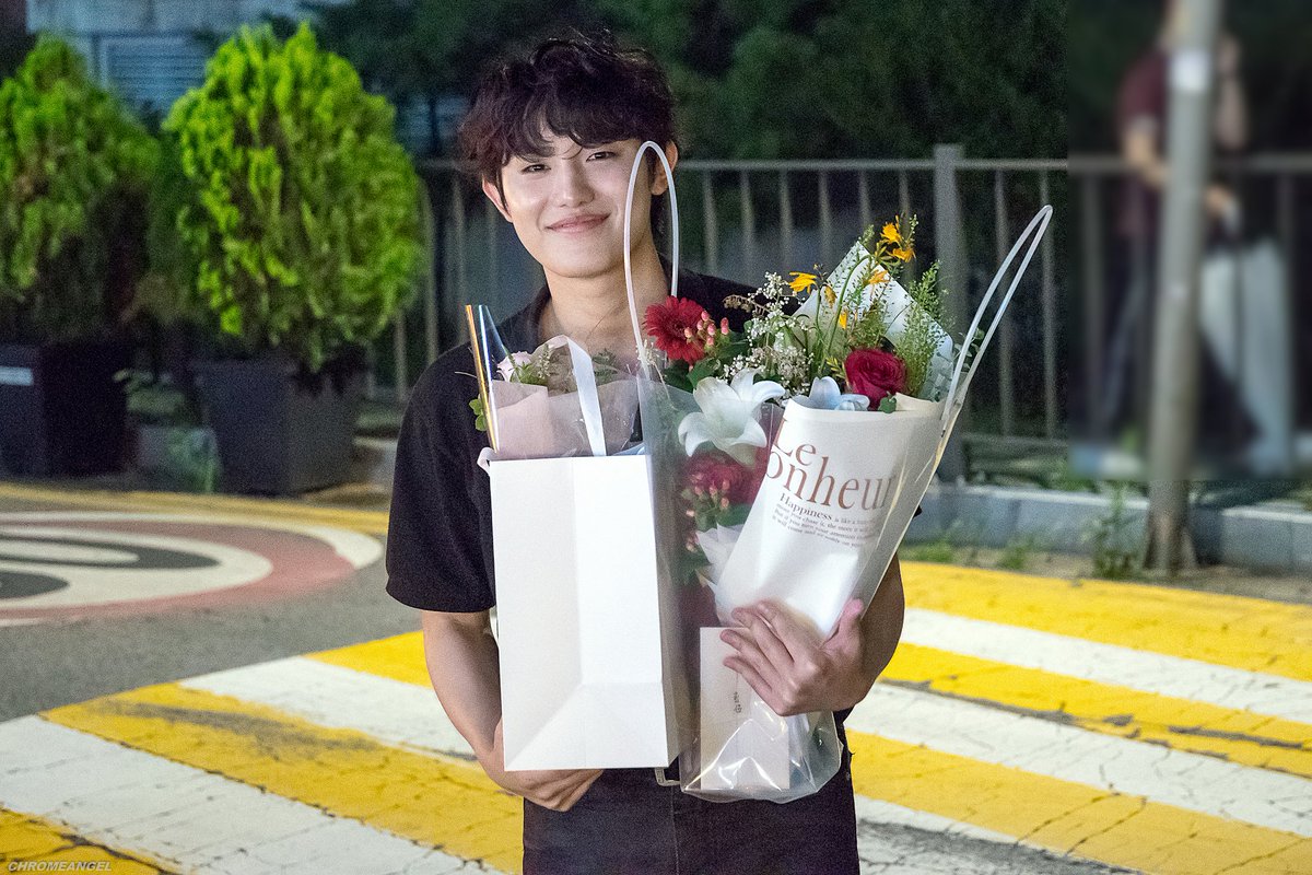 chrOme000angel's tweet photo. 260708 써니텐
#이용수 #LeeYongSu #Mill #밀 #OnlyOneOf #온리원오브 #オンリーワンオブ https://t.co/aZtdWKfeMQ
