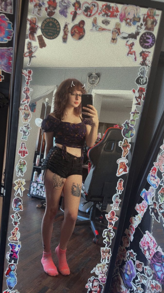 PandasObsession's tweet photo. Just interrupting your scrolling… figured I’d give you something pretty to look at. 🤭🖤 https://t.co/C95A3RruGT