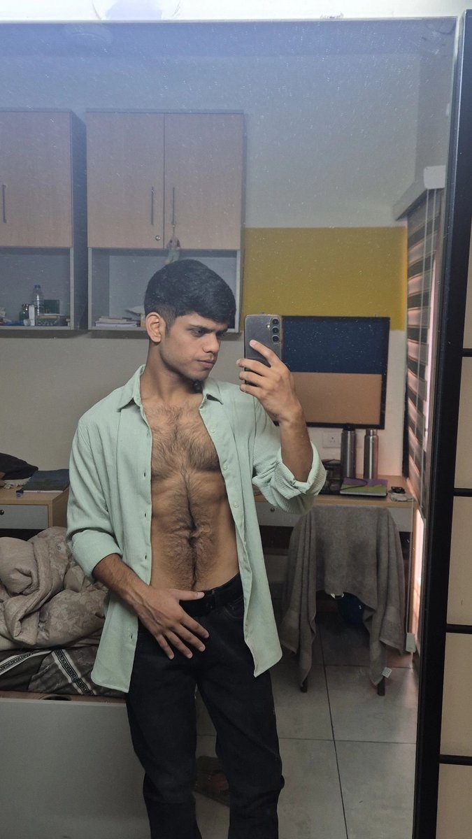 itzme_boi's tweet photo. Formals and post formals https://t.co/6tvhkjTm04