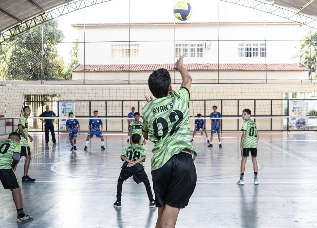 oficialfedepe's tweet photo. Em Petrolina, cada partida foi marcada pela intensidade de quem se preparou para estar aqui, pela força de quem representa sua escola com orgulho e pela determinação que move o esporte escolar pernambucano. ✨💙. 

#JEPS2026 #FEDEPE https://t.co/kgcteWG0u6