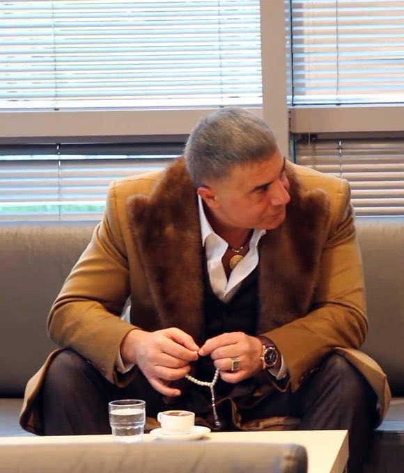 memleketyoutube's tweet photo. Sayın Reis Sedat Peker’in yardım eli bu kez Iğdır’a uzandı.

Iğdırlı Murat kardeşimiz akülü sandalyesine kavuştu. Bir yüz daha güldü. https://t.co/X11n1GKGzg