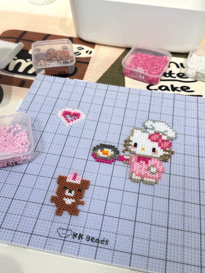 wlpekw's tweet photo. Picked up a quirky handcrafted coaster for my home studio. A playful touch to cut through the mundane corporate routine https://t.co/v1vdqBLJv8