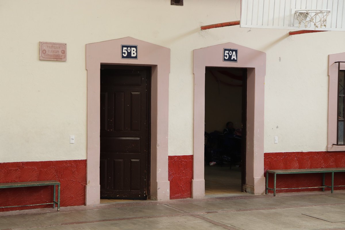 incluzac's tweet photo. 🔹| El día de hoy la titular del Incluzac, Miriam Garcia llevó a cabo la inauguración de adecuaciones accesibles en la Escuela Primaria Francisco García Salinas. Con el programa de apoyos económicos para la accesibilidad en Instituciones Educativas. https://t.co/e6HJJ0Jn1j