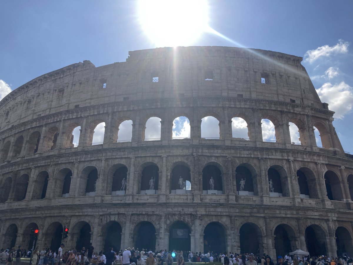 DrexReal_'s tweet photo. Glory of Rome https://t.co/fbIop8Dd0f