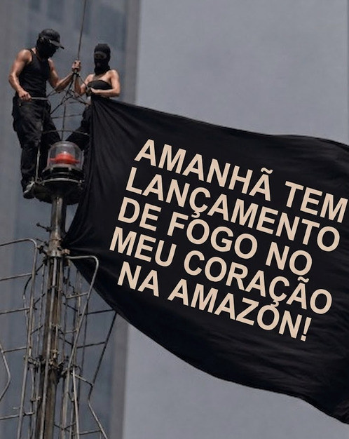 ArethaVGuedes's tweet photo. Amanhã,  Fogo no meu coração chega na Amazon! 
#Amazon #livro #livrohot https://t.co/R4nWfOzXvh