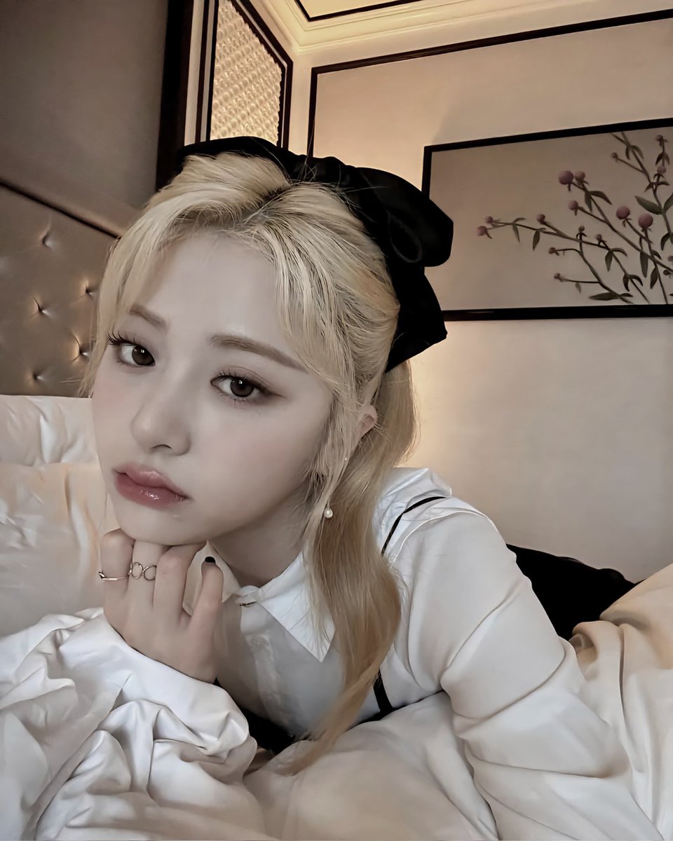 thaeziel's tweet photo. ╅ㅤֺ 𝐗ٍ𝐕𝐈𝐈ㅤㅤ;ㅤㅤ𝐒𝐙 𝐮𝐩𝐝𝐚𝐭𝐞.

𝖉𝜺꯭─ㅤ: olasiolasi, cambie de fc un ratito 💌 https://t.co/IwPt6mrKj0
