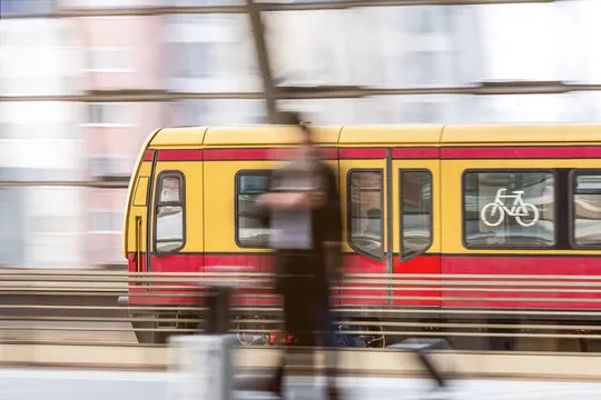 m8ghtyking's tweet photo. @XorteK45 metro de berlin https://t.co/PZ9dvGCjTR