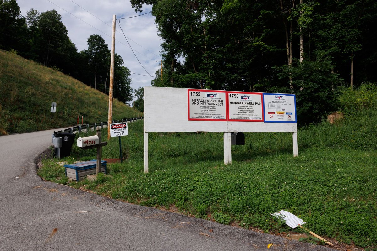 PublicSourcePA's tweet photo. EQT wants Elizabeth Township’s approval for fracked wells near a school. Residents are worried.
https://t.co/gvpUkxrmcu https://t.co/6OvOGSc6s9