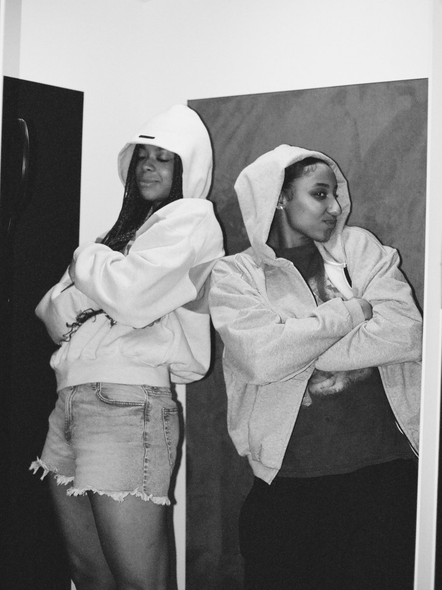 USCWBB's tweet photo. Trojans in the booth 🎧✌️ https://t.co/wb3f4YHRjU
