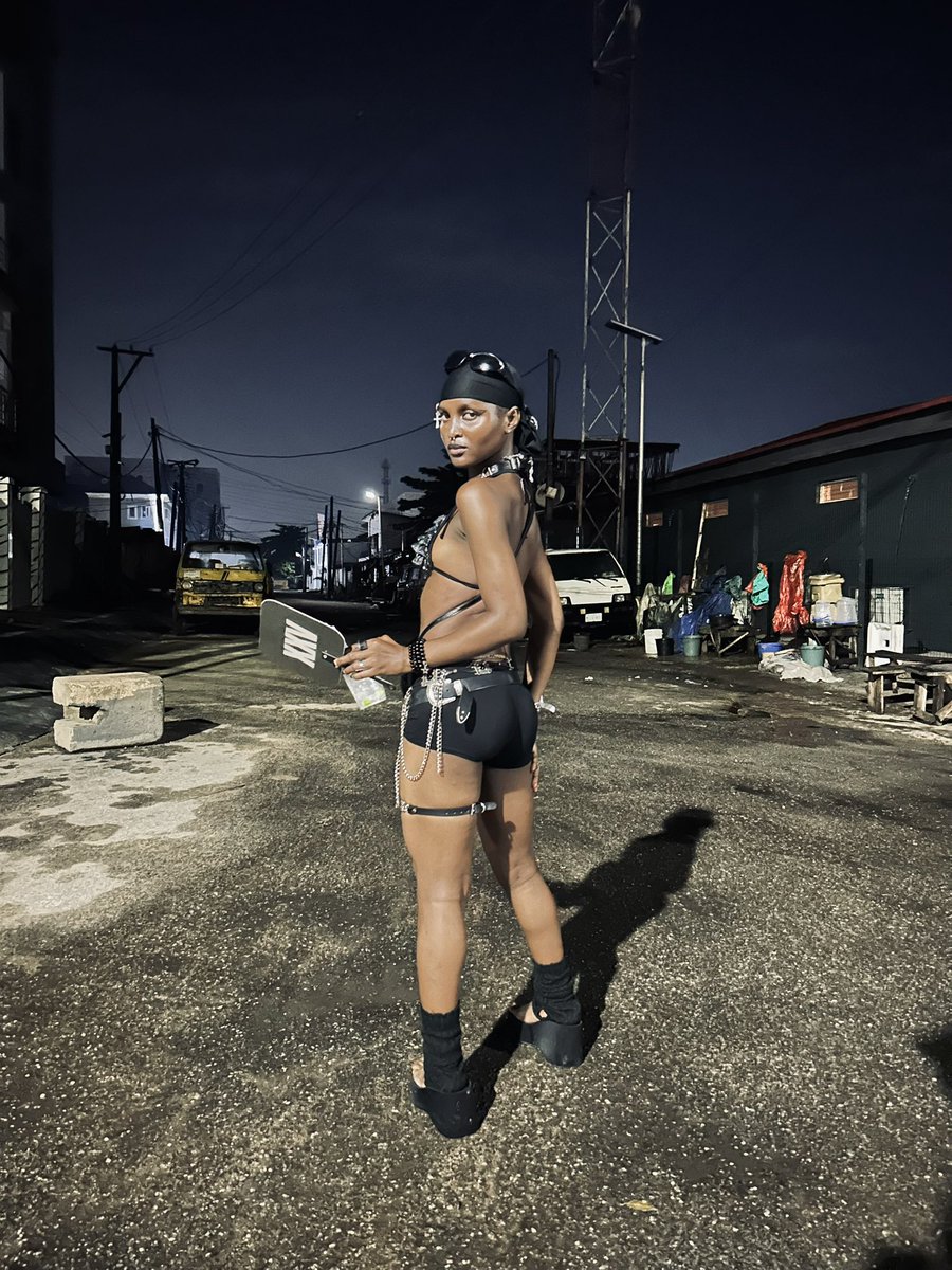 D_Femme_Fatale's tweet photo. The way I’m always so excited for @303garage is genuinely something I myself don’t understand… My mood on the day prior and the day of is always so good that i always try to avoid things or situations that might want to spoil my mood for me🥹

Pictures are from the last 303 btw https://t.co/qekz5G3hzQ