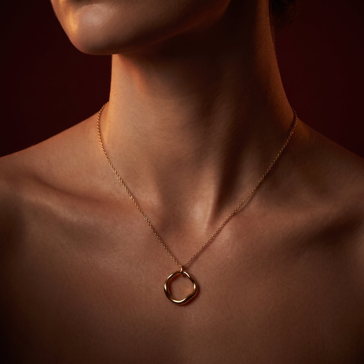 ItsNazar17's tweet photo. One gold pendant. Three completely different shoots.

Driftwood, on-model, gloved hands, clean white catalog - all from a single product photo. No studio, no model booking, no set design.

Comment "SHOOT" and I'll send you the workflow. https://t.co/FqU6UyzjlF