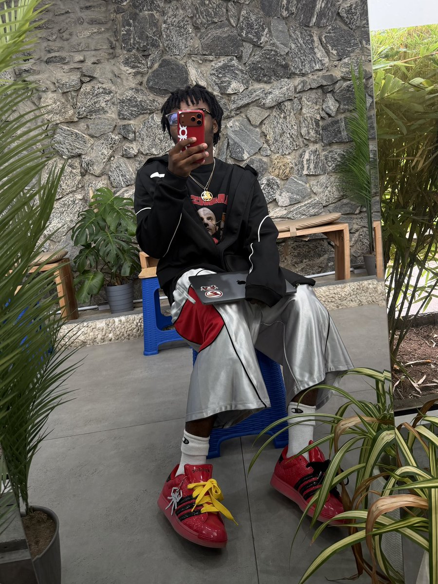 bolapsd's tweet photo. swag business https://t.co/HxbJjfOmib