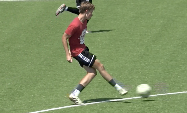Channel1450com's tweet photo. Glenwood and SHG clashed in an offseason soccer scrimmage in Rochester. We have highlights from their meeting here
https://t.co/SmKy68j27m https://t.co/9Tg4QifqTB