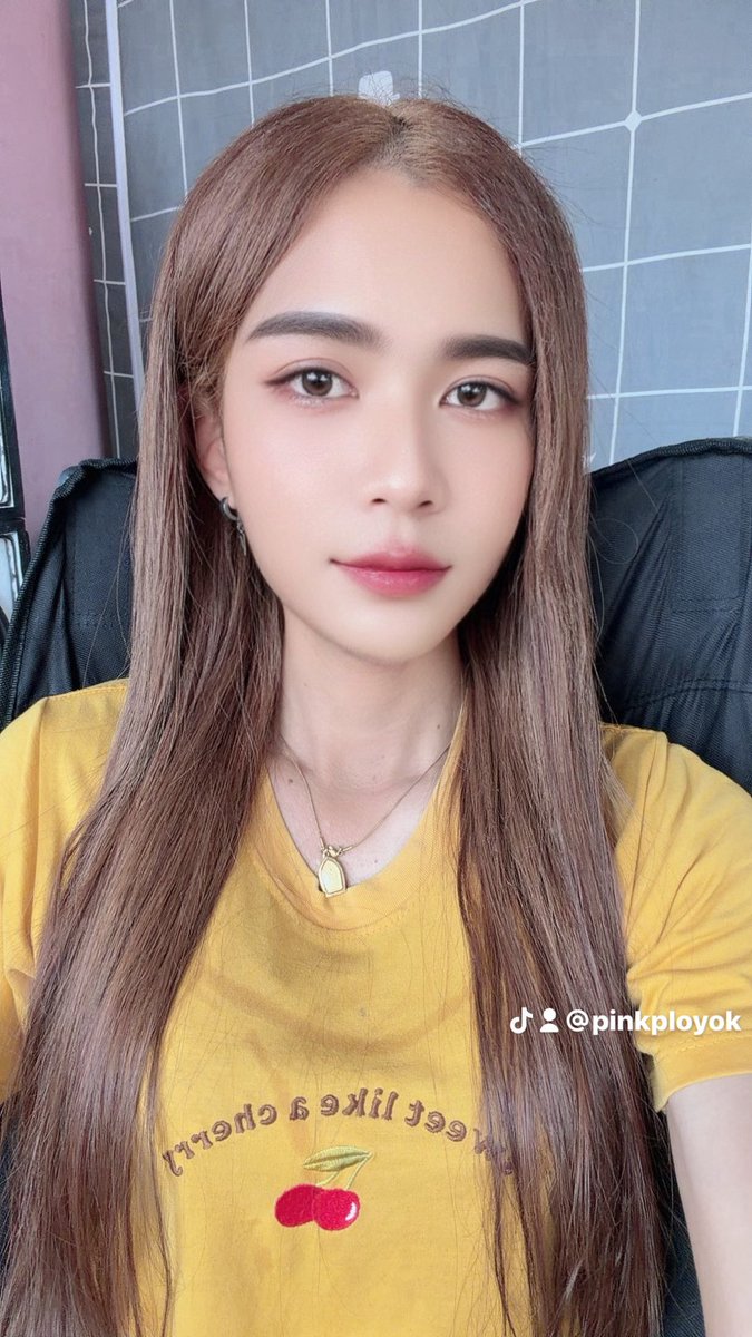 PingPloyuu's tweet photo. เงียน อยาก อม 🍌 ตอนนี้มีมั๊ย #พัทยา #บางละมุง #ชลบุรี https://t.co/vCIV4ycim0