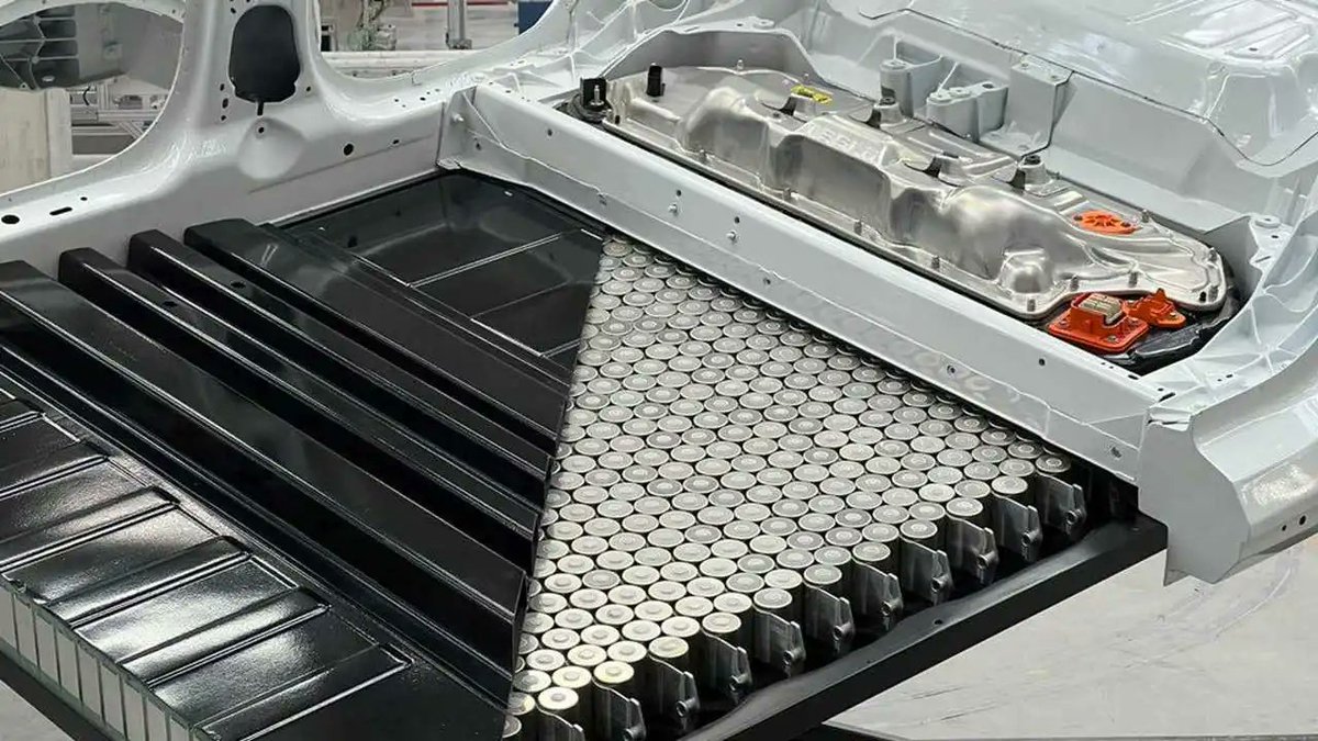 vaielettrico's tweet photo. @Tesla apre la #Gigafactory di Berlino alle startup: una Challenge per la produzione delle celle batteria🔋🔋🔋➡️➡️➡️➡️
https://t.co/29RVOU7oOk https://t.co/vKv3MGSOtr