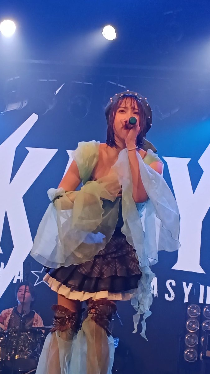 kago5285's tweet photo. 新章大阪春夏秋冬４周年記念ライブ「ナナナナ��BIGCAT
最高のパフォーマンス、すごくいいライブでした。
#新章大阪春夏秋冬
#しゅかしゅん
#月にやみ月
#ナナナナ
#ビッグキャット https://t.co/Gecbi6ARnN