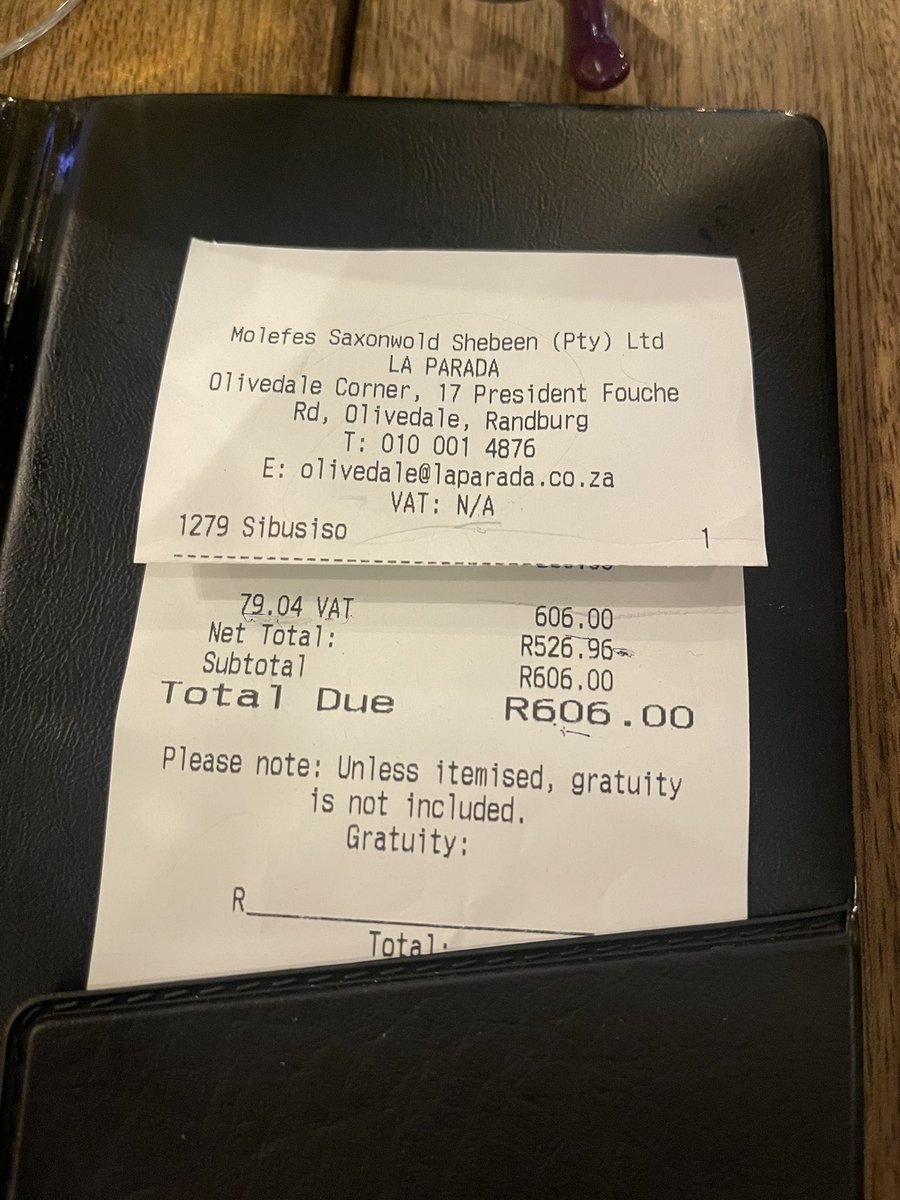 Oksalayo30June's tweet photo. @xhanti_za @_Aura_K If they are charging vat, vat number should be on the receipt as well. If not, DISPUTE!

I am yet to email this one, batla ntseba!👇🏽👇🏽 https://t.co/OjQlpwt6Gn