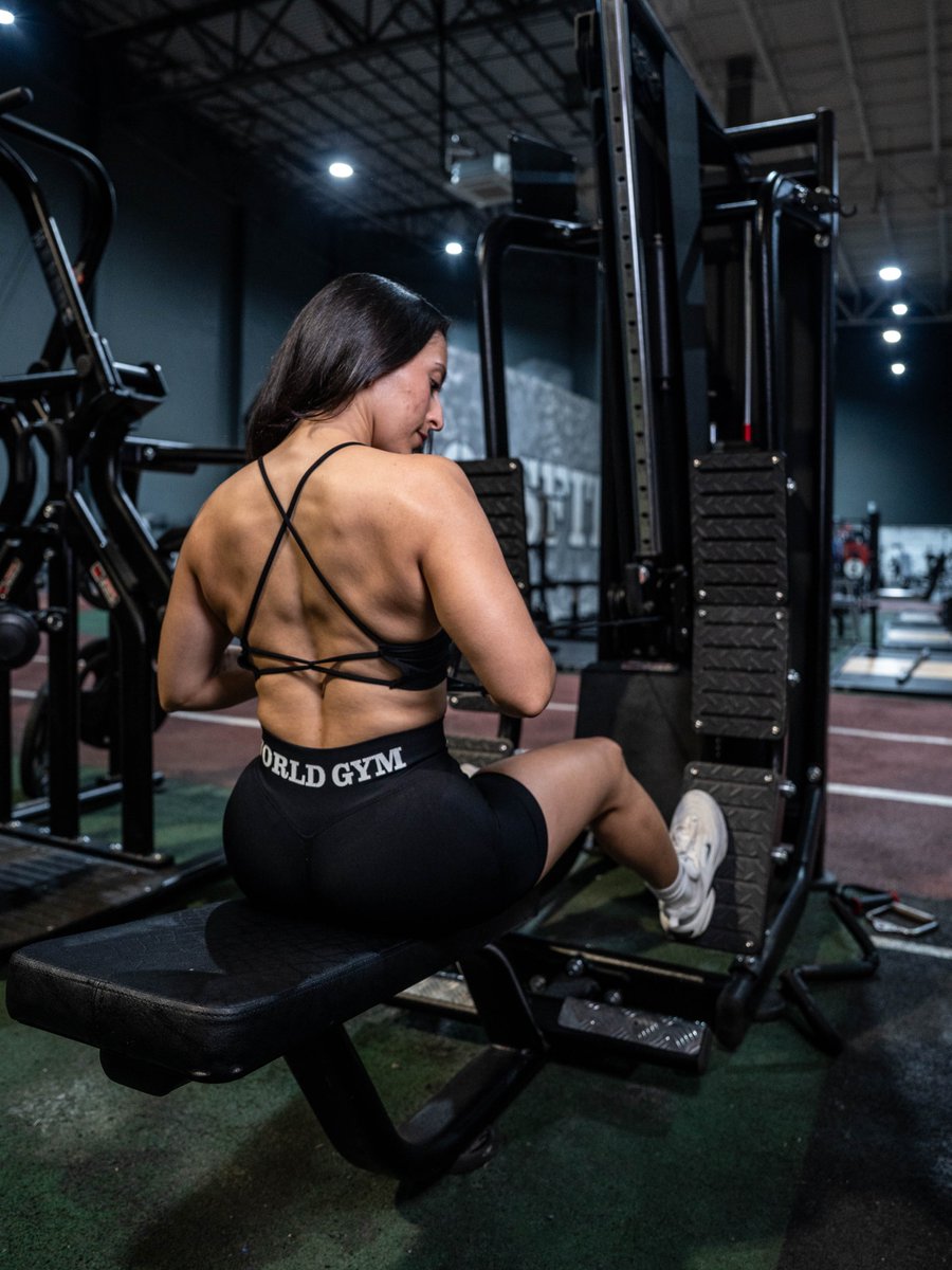 WorldGymMexico's tweet photo. Cada entrenamiento cuenta una historia diferente.

La pregunta es…

¿Qué historia estás escribiendo hoy? 🏋🏻‍♀️🔥

See you at World Gym 🦍🌎
Where Champions Are Made

#worldgym #wherechampionsaremade #worldgymmexico #gymmexico https://t.co/rrmKbQVLxM