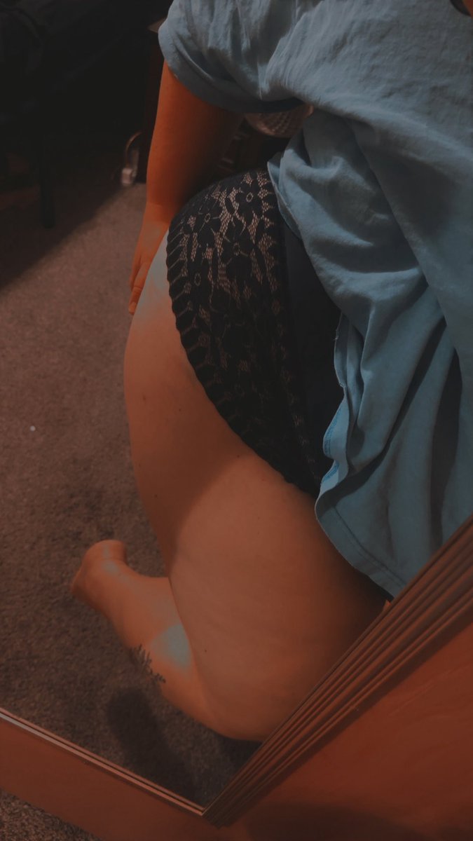 FluffyGirl00's tweet photo. #ootd https://t.co/qX73fWPR6b