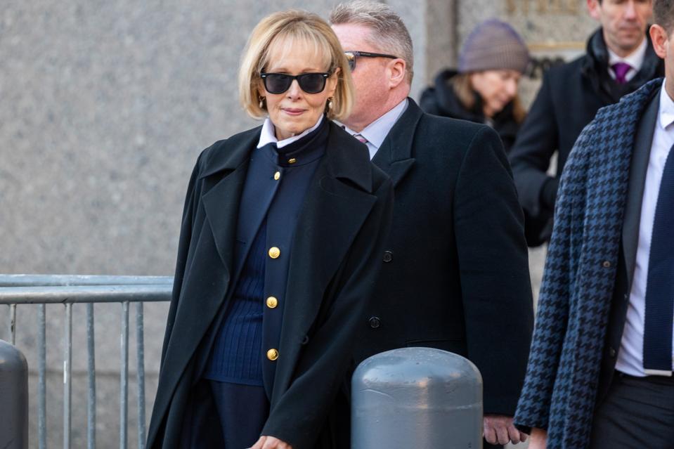 Forbes's tweet photo. Judge Approves $5.8 Million Judgement Against Trump For E. Jean Carroll
https://t.co/xEKOaR2wIs https://t.co/qYDifcsH11