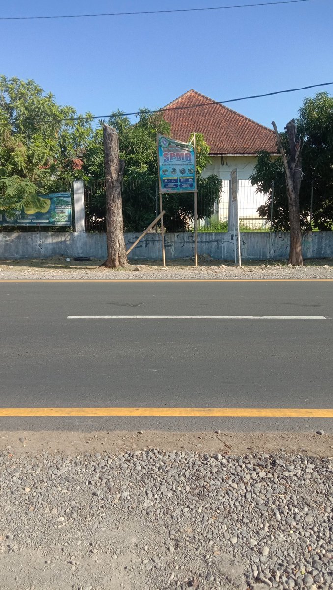SunihNoviA92's tweet photo. Jalan menuju kelapangan kalo mau olahraga
❤❤❤❤
😭😭😭😭 https://t.co/C6S35wrHvt