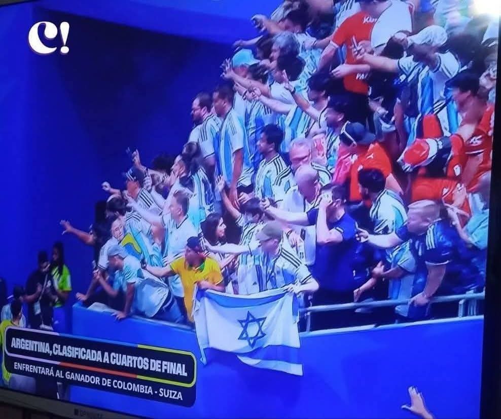 Inazuma_0X's tweet photo. @bosersalseo Dejara de ser un sionista de merda, el que promueve y defiende al estado ilegítimo y genocida de 🇮🇱

Nos odia por como México apoyo y cobijo que le dimos a la selección y aficionados de iran en el mundial por como fueron tratados en EUA.

Chandala. https://t.co/IUIf8bbnBJ