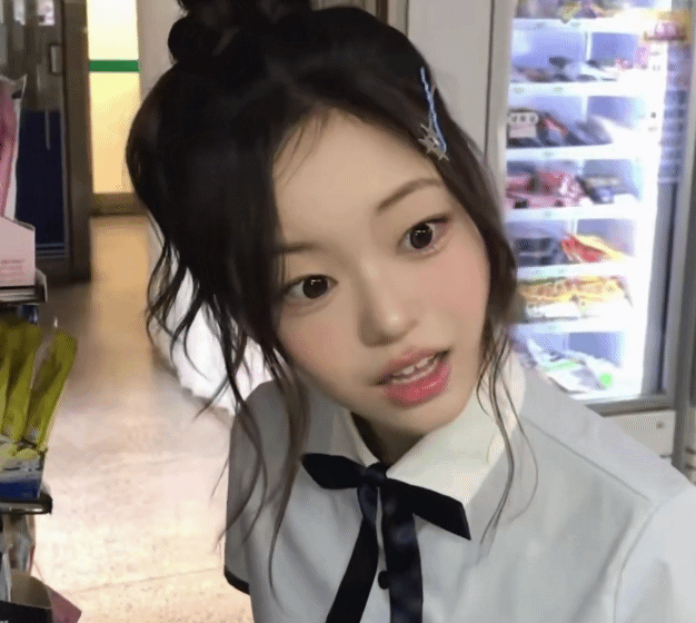 pannchoa's tweet photo. QWER's agency teases new girl group in the making
https://t.co/5EL4JT8S2L https://t.co/E9DVI33z5A