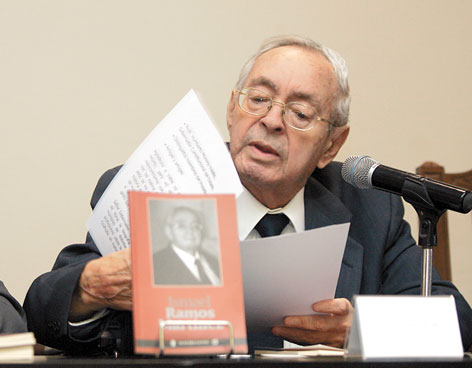MuseoPresidente's tweet photo. 8 de julio de 1933.- Nace en Veracruz, Ismael Ramos Martínez, quien desde 1964 a 1990 desempeñaría en #Coahuila diversos cargos relacionados con la educación. https://t.co/AlChg8FytP