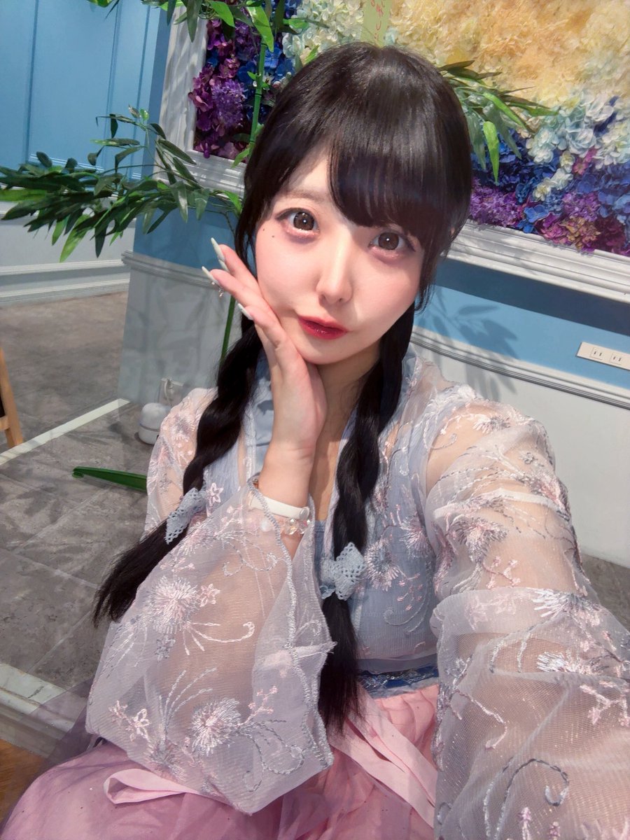 __SAKURA__GG's tweet photo. おわ🌸本日もﾑｯｼｭ様たちｼﾞｪﾙﾑｱﾑｰﾙﾌﾟﾘｴｰﾙﾁｪｷﾓｸﾞﾓｸﾞお裾分けｺﾝﾌﾟも!!大感謝🫶🏻

結構ペーハーってなに！！笑／ ﾀﾏﾑｼって幸運を運ぶ虫なんだって🍀／人生初パテ😭🎶／ﾁｪｷ楽しみにしてて😿／いつまでも仲良しでいようね🌸オコラセナイデネ。笑笑

10日 17時~23時🌸 https://t.co/ZjL9HRIF2d