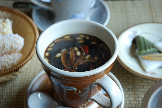 pmtwtbakery's tweet photo. ˗ˏˋ ꒰ order n. 10 !  ꒱ ˎˊ˗ 
sender: anon

some sswanghwa-cha for @Spooky_Shade!

❝happy burn season❞ https://t.co/0jyHaacLUL